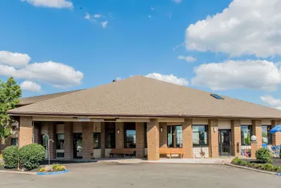 Photo 2 - Baymont by Wyndham Lancaster