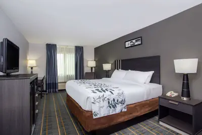 Photo 5 - Baymont by Wyndham Lancaster