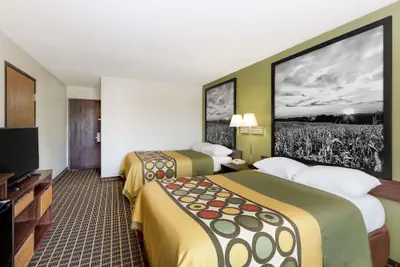 Photo 4 - Super 8 by Wyndham Norfolk
