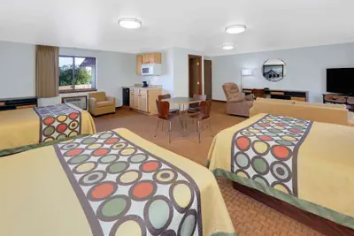Photo 4 - Super 8 by Wyndham Cody
