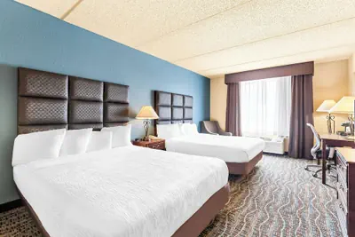 Photo 2 - Best Western Holiday Manor