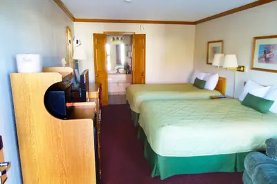 Photo 3 - Indy Speedway Inn