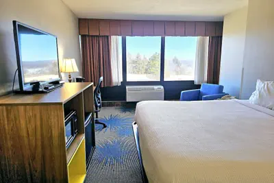 Photo 2 - Days Inn by Wyndham Rolla