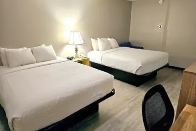Photo 3 - Days Inn by Wyndham Rolla