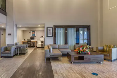 Photo 5 - Comfort Suites Alpharetta/Roswell - Atlanta Area