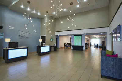 Photo 3 - Holiday Inn Express & Suites Birmingham South - Pelham by IHG