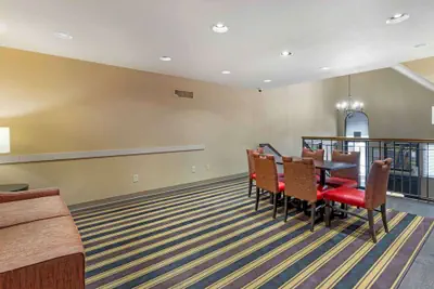 Photo 3 - Studio 6 Extended Stay - St Louis, MO - Westport/Craig Road