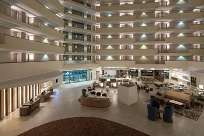 Photo 2 - Tucson Marriott University Park