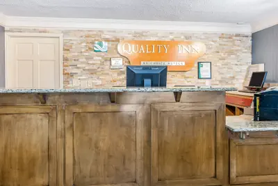 Photo 3 - Quality Inn Findlay