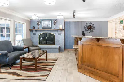 Photo 5 - Quality Inn Findlay