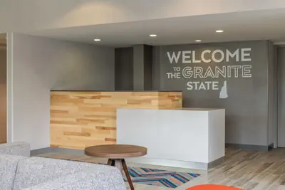 Photo 2 - Hampton Inn Manchester Downtown