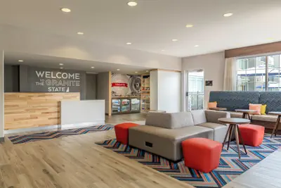 Photo 4 - Hampton Inn Manchester Downtown