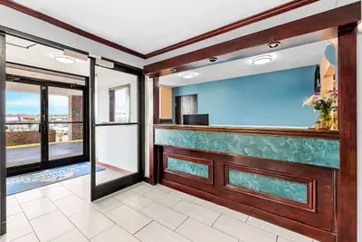 Photo 3 - Americas Best Value Inn McMinnville