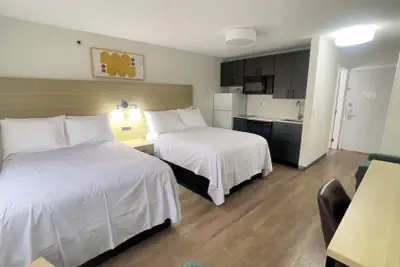 Photo 5 - Sonesta Simply Suites Memphis