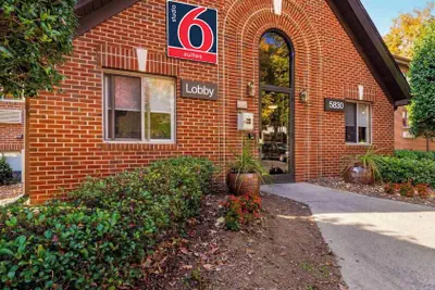 Photo 2 - Studio 6 Suites Charlotte, NC - Tyvola Rd/Executive Park