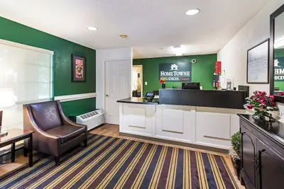 Photo 5 - HomeTowne Studios by Red Roof Atlanta - Lawrenceville