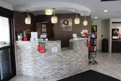 Photo 2 - AmericInn by Wyndham Holland MI