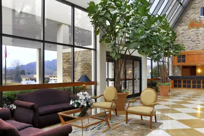 Photo 2 - DoubleTree by Hilton Hotel Oak Ridge - Knoxville