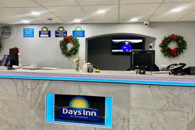 Photo 4 - Days Inn by Wyndham Scranton PA