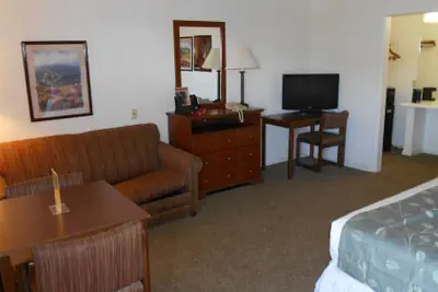 Photo 4 - Econo Lodge Inn & Suites Abilene East District
