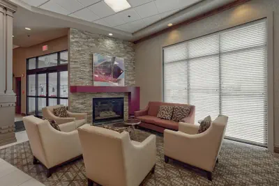 Photo 4 - DoubleTree by Hilton Hotel Bloomington