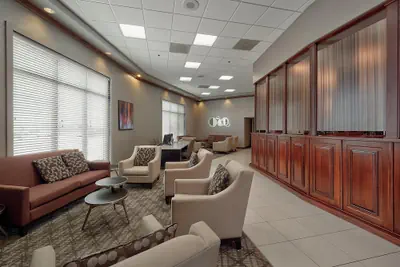 Photo 2 - DoubleTree by Hilton Hotel Bloomington