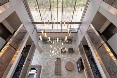 Photo 4 - La Quinta Inn & Suites by Wyndham Dallas I-35 Walnut Hill Ln