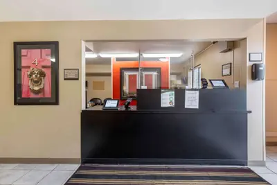 Photo 5 - Suburban Studios Copley Akron West