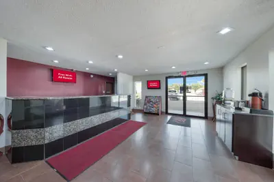 Photo 5 - Red Roof Inn & Suites Denton