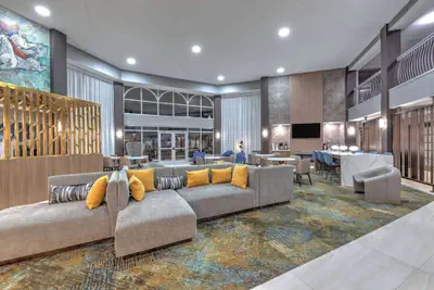 Photo 4 - La Quinta Inn & Suites by Wyndham Dallas DFW Airport North