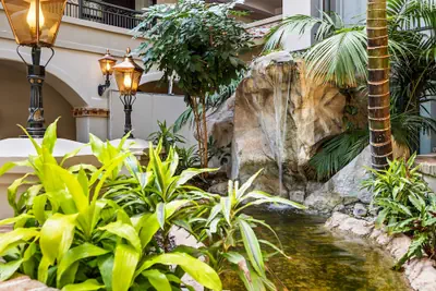 Photo 4 - Embassy Suites by Hilton Los Angeles LAX South/El Segundo