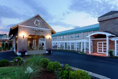 Photo 2 - Doubletree by Hilton Cape Cod - Hyannis