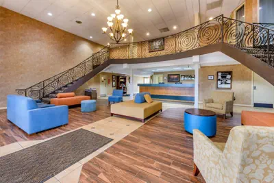 Photo 3 - Econo Lodge Inn & Suites Triadelphia - Wheeling