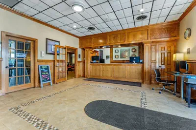 Photo 4 - Comfort Inn & Suites Triadelphia - Wheeling