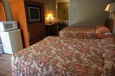 Photo 3 - Executive Inn & Suites