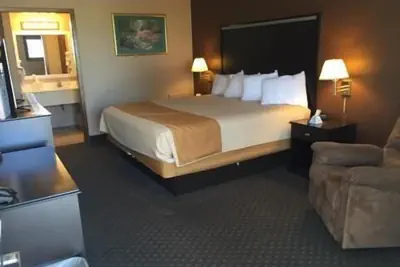 Photo 3 - Americas Best Value Inn York