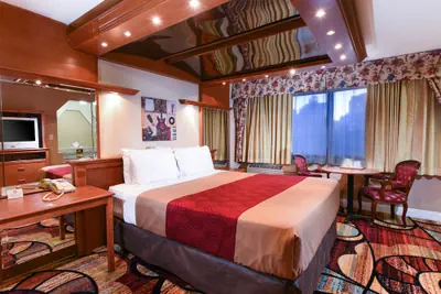 Photo 4 - Vagabond Inn Long Beach