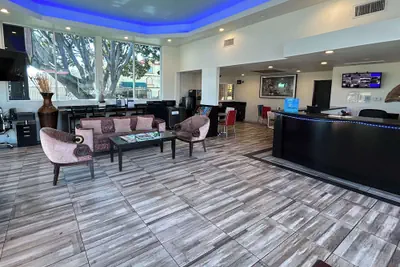 Photo 4 - Motel 6 Pasadena, CA – Old Town Pasadena Area