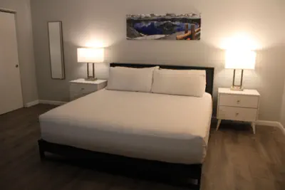 Photo 2 - Cerulean Hotel