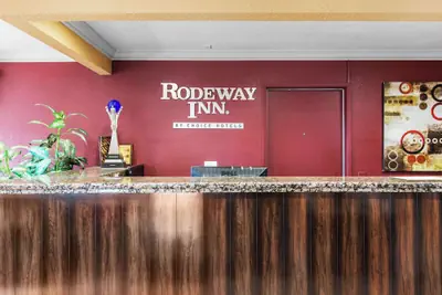 Photo 4 - Rodeway Inn Escondido Downtown