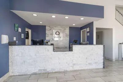Photo 4 - Quality Inn & Suites Bloomington University Area