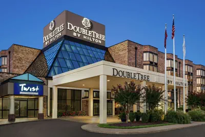 Photo 2 - DoubleTree by Hilton Hotel Jackson