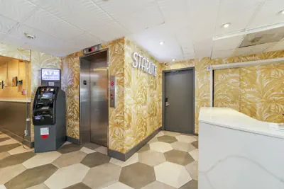 Photo 5 - Starlite Hotel