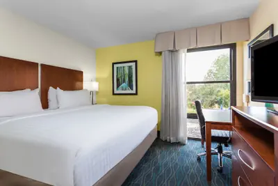Photo 5 - Holiday Inn Express Hotel & Suites Wilmington-University Ctr by IHG