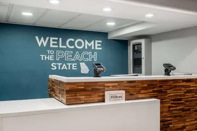 Photo 4 - Hampton Inn Peachtree Corners Norcross