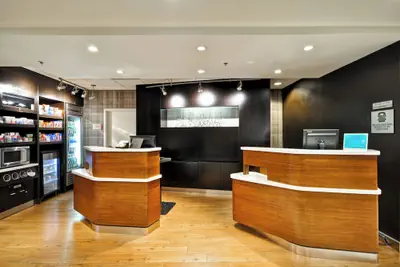 Photo 3 - Courtyard by Marriott Jacksonville Airport