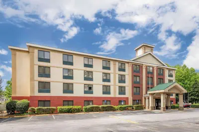 Photo 2 - Comfort Inn Alpharetta - Atlanta North