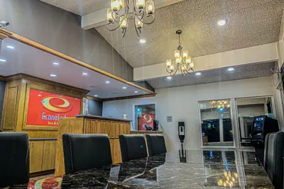 Photo 5 - Econo Lodge Inn & Suites Winnemucca