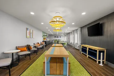 Photo 3 - Spark by Hilton Fort Wayne