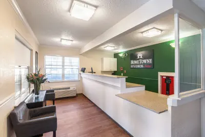 Photo 3 - HomeTowne Studios by Red Roof Atlanta - Norcross Downtown